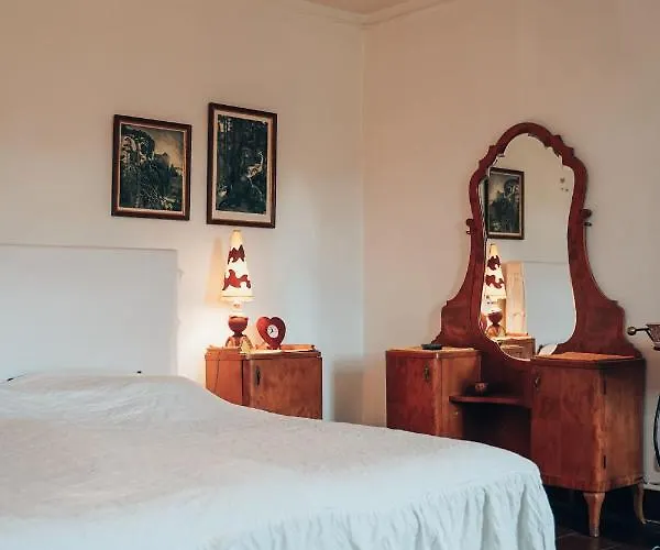 Private In Historic Castle From 1608 With Tenniscourt Апартаменты