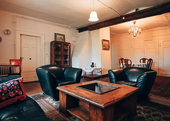 Private In Historic Castle From 1608 With Tenniscourt *
