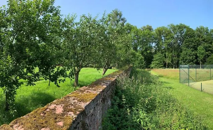 公寓 Private In Historic Castle From 1608 With Tenniscourt *